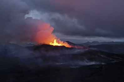 Eruption du volcan du Geldingadalir - Islande 2021 - 0mn 50s